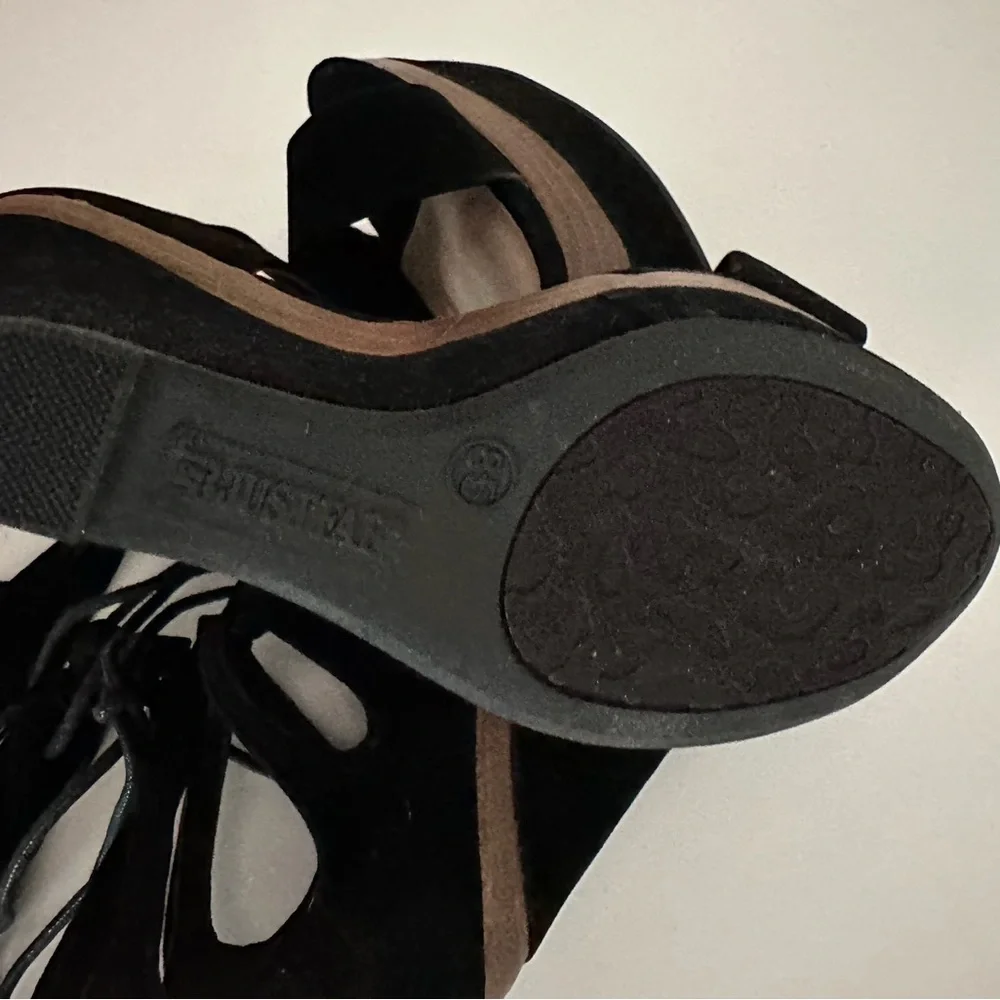 JustFab “Shanghai” Black Cutout Tassel Wedge Sandals Y2K Size 8.5 - Picture 10 of 10